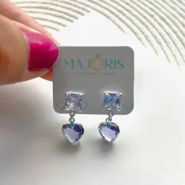 Brinco Prata Quadrado com Coração Lilas