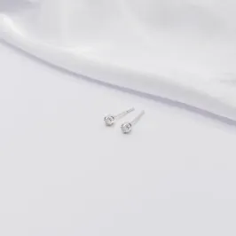 BRINCO PRATA PONTO DE LUZ CRISTAL 3MM