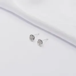 BRINCO PRATA REDONDO COM TREVO CRAVEJADO