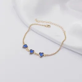 PULSEIRA DOURADA ELO PORTUGUÊS COM TRÊS CORAÇÕES SAFIRA