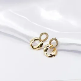 BRINCO DOURADO ELOS TORCIDOS LISO E CRAVEJADO