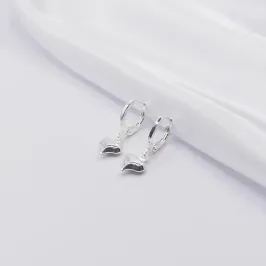 BRINCO PRATA ARGOLINHA COM PENDURICALHO CORAÇÃO ABAULADO M