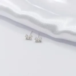 BRINCO PRATA LAÇO PEQUENO COM ZIRCÔNIA CRISTAL M