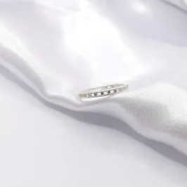 ANEL PRATA	APARADOR ARO DETALHADO EM ZIRCÕNIA E VAZADO