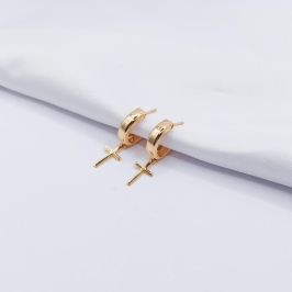 BRINCO DOURADO ARGOLINHA COM CRUZ LISA