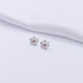 BRINCO PRATA FLOR COM PONTO DE LUZ PINK P