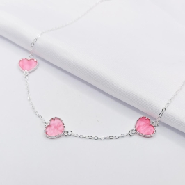 GARGANTILHA DOURADA CHOKER COM CORAÇÃO MADREPÉROLA ROSA 35CM