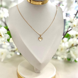 GARGANTILHA DOURADA CORAÇÃO LOVE