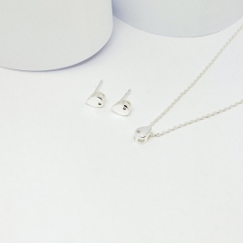 CONJUNTO PRATA GOTA COM MINI PONTO DE LUZ 45CM