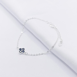 PULSEIRA PRATA ELO OVAL COM TREVO BLACK