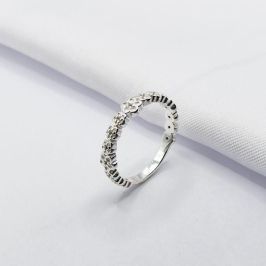 ANEL PRATA ARO FLORZINHAS EM ZIRCÔNIA