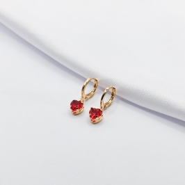 BRINCO DOURADO ARGOLINHA CLICK COM CORAÇÃO RUBI M