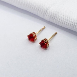 BRINCO DOURADO CORAÇÃO VERMELHO M