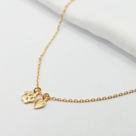 GARGANTILHA DOURADA CHOKER PATINHA E CORAÇÃO 40CM