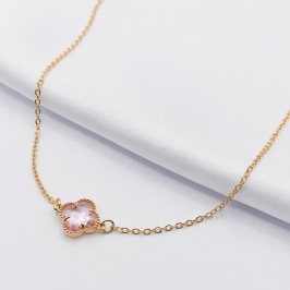 GARGANTILHA DOURADA CHOKER INSPIRAÇÃO TREVO VAN CLEEF ROSA 40CM
