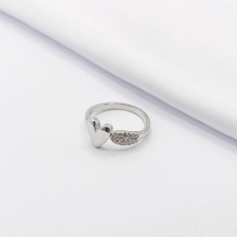 ANEL RÓDIO CORAÇÃO LISO BORDA CRAVEJADA