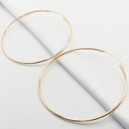 BRINCO DOURADO ARGOLA GRANDE FIO LISO
