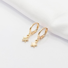 BRINCO DOURADO ARGOLINHA CLICK ESTRELA