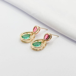 BRINCO DOURADO GOTA ROSA E VERDE