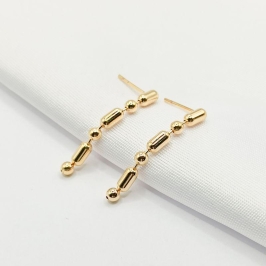 BRINCO DOURADO PENDULAR BOLINHAS