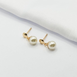 BRINCO DOURADO PENDURICALHO PÉROLA