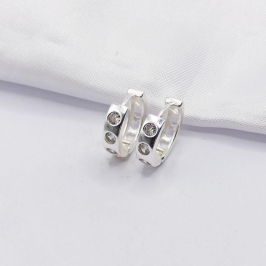 BRINCO PRATA ARGOLINHA CLICK 3 PONTOS DE LUZ