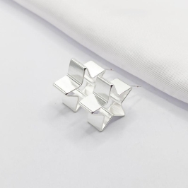 BRINCO PRATA ESTRELA VAZADA