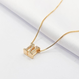 GARGANTILHA DOURADA LETRA N CRAVEJADA 45CM