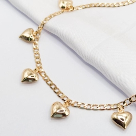 GARGANTILHA DOURADA CHOKER ELO GRUMET CORAÇÕES 40CM