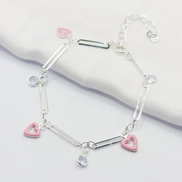PULSEIRA PRATA ELO CARTIER ALONGADO COM CORAÇÕES RESINADO