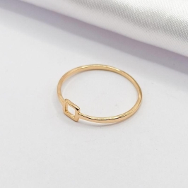 ANEL DOURADO FIO QUADRADO LISO