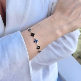 Pulseira Dourada Trevos Preto Resinados