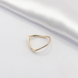 ANEL DOURADO FIO LISO IRREGULAR