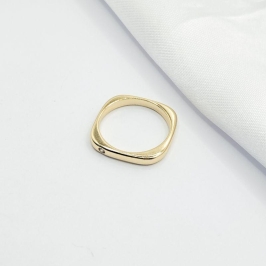 ANEL DOURADO QUADRADO