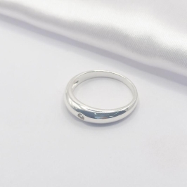 ANEL PRATA APARADOR FIO LISO COM PONTO DE LUZ