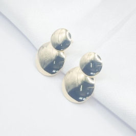 BRINCO DOURADO ARTICULADO DOIS CIRCULOS LISOS