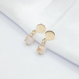 BRINCO DOURADO BASE CIRCULO COM PINGENTE PEDRA ROSE