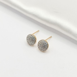 BRINCO DOURADO CÍRCULO CRAVEJADO COM APLIQUE DE RÓDIO