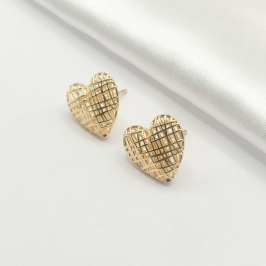 BRINCO DOURADO CORAÇÃO RENDADO