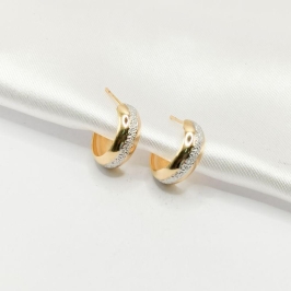 BRINCO DOURADO MEIA ARGOLA FILEIRA COM APLIQUE DE RÓDIO P