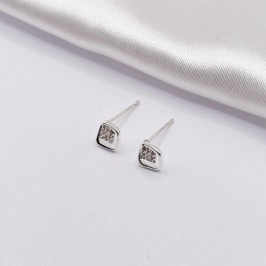 BRINCO PRATA LOSÂNGO VAZADO COM ZIRCÔNIA