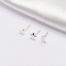 BRINCO PRATA TRIO CORAÇÃO ESTRELA E LUA CHAPA