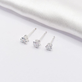 BRINCO PRATA TRIO PONTO DE LUZ CARRÊ E TRIÂNGULO CRISTAL