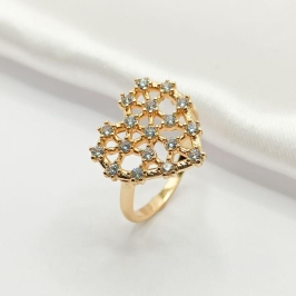 ANEL DOURADO CORAÇÃO VAZADO COM ZIRCÔNIA