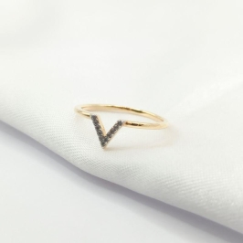 ANEL DOURADO V CRAVEJADO