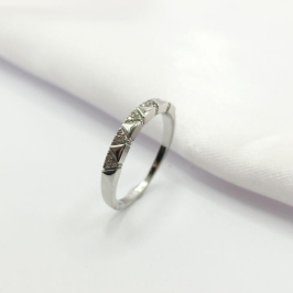 ANEL RÓDIO TRIÂNGULOS LISOS E CRAVEJADOS