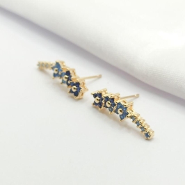 BRINCO DOURADO EAR CUFF FLORES AZUIS