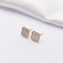 BRINCO DOURADO TREVO VAN CLEEF BRANCO