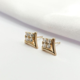 BRINCO DOURADO V COM 4 ZIRCÔNIAS