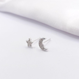 BRINCO PRATA DUPLO ESTRELA E LUA CRAVEJADOS